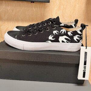 MCQ ALEXANDER MCQUEEN Swallow Pattern Sneakers in Black Size 42(9)